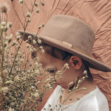Load image into Gallery viewer, A brown wide sewn brim and made from 100% Australian wool this is a cowboy style hat