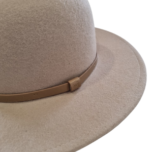 Tan hat, wide sewn brim, a elegant thin tan band, made from 100% Australian wool